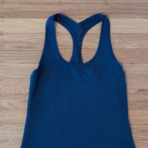 Lululemon Cool Racerback Nulu -Size 6